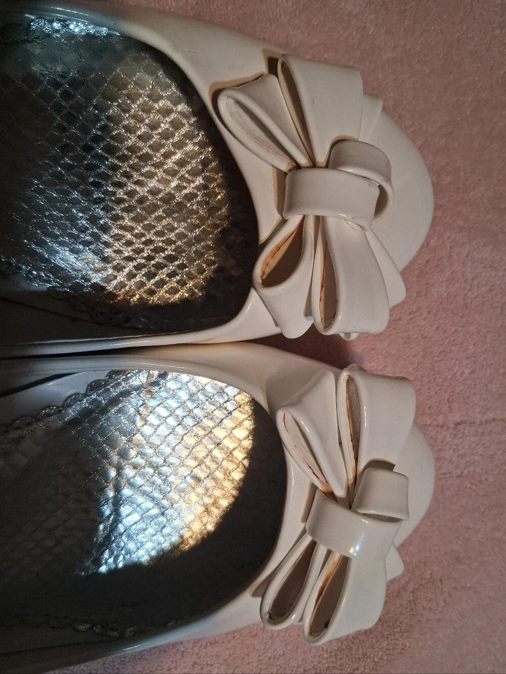 GB Girls White Bow Low Wedge Dress Shoes Heels Size 5M Youth Kids Special Event